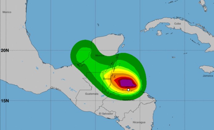 La tormenta tropical Sara continúa su trayectoria hacia Belice y Guatemala