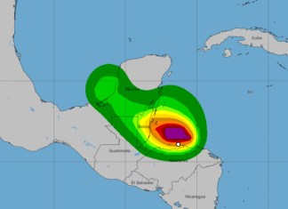 La tormenta tropical Sara continúa su trayectoria hacia Belice y Guatemala