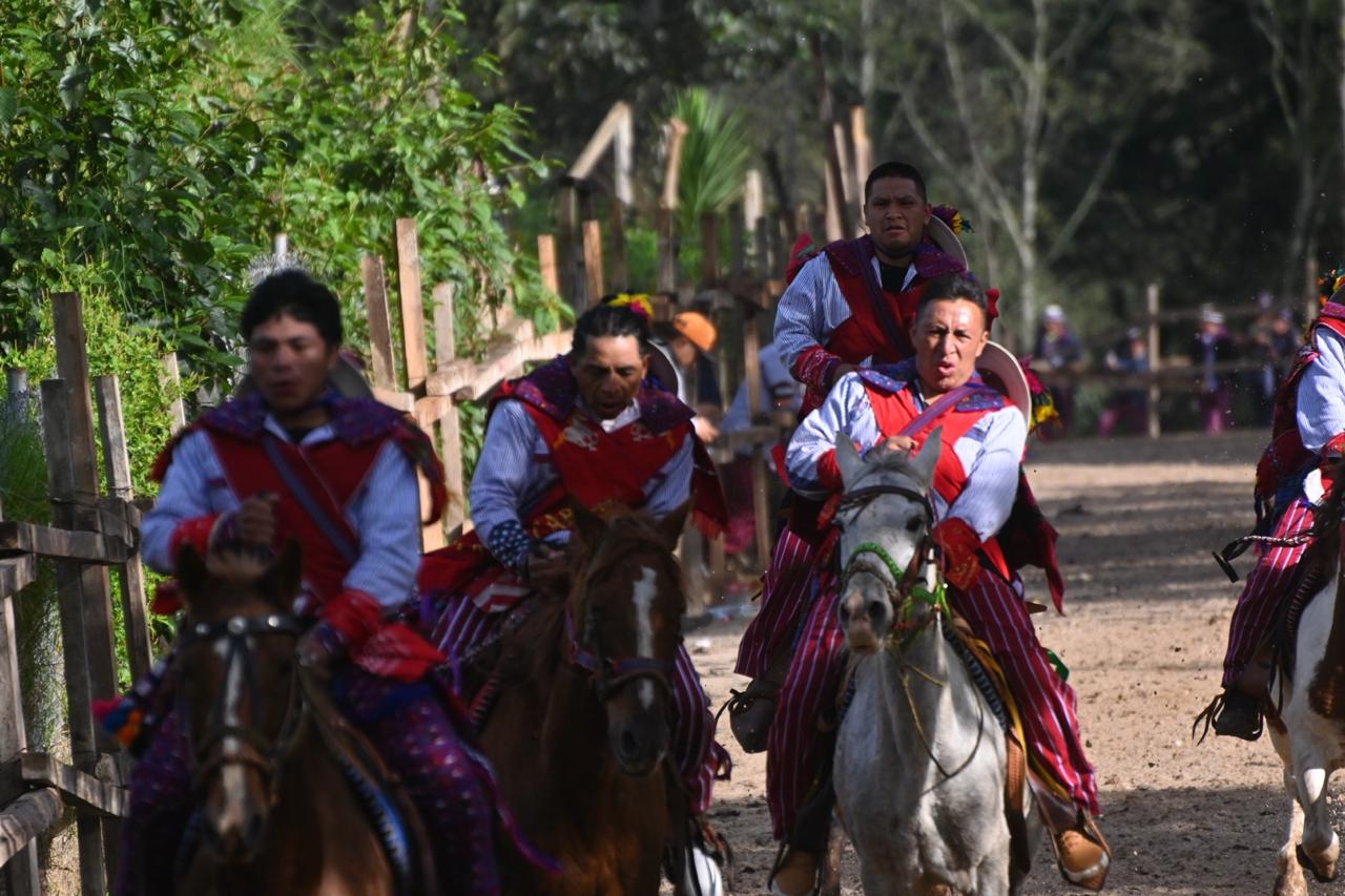 Carrera de Cintas: Una fiesta de color y tradición en el corazón de Huehuetenango