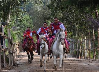 Carrera de Cintas: Una fiesta de color y tradición en el corazón de Huehuetenango