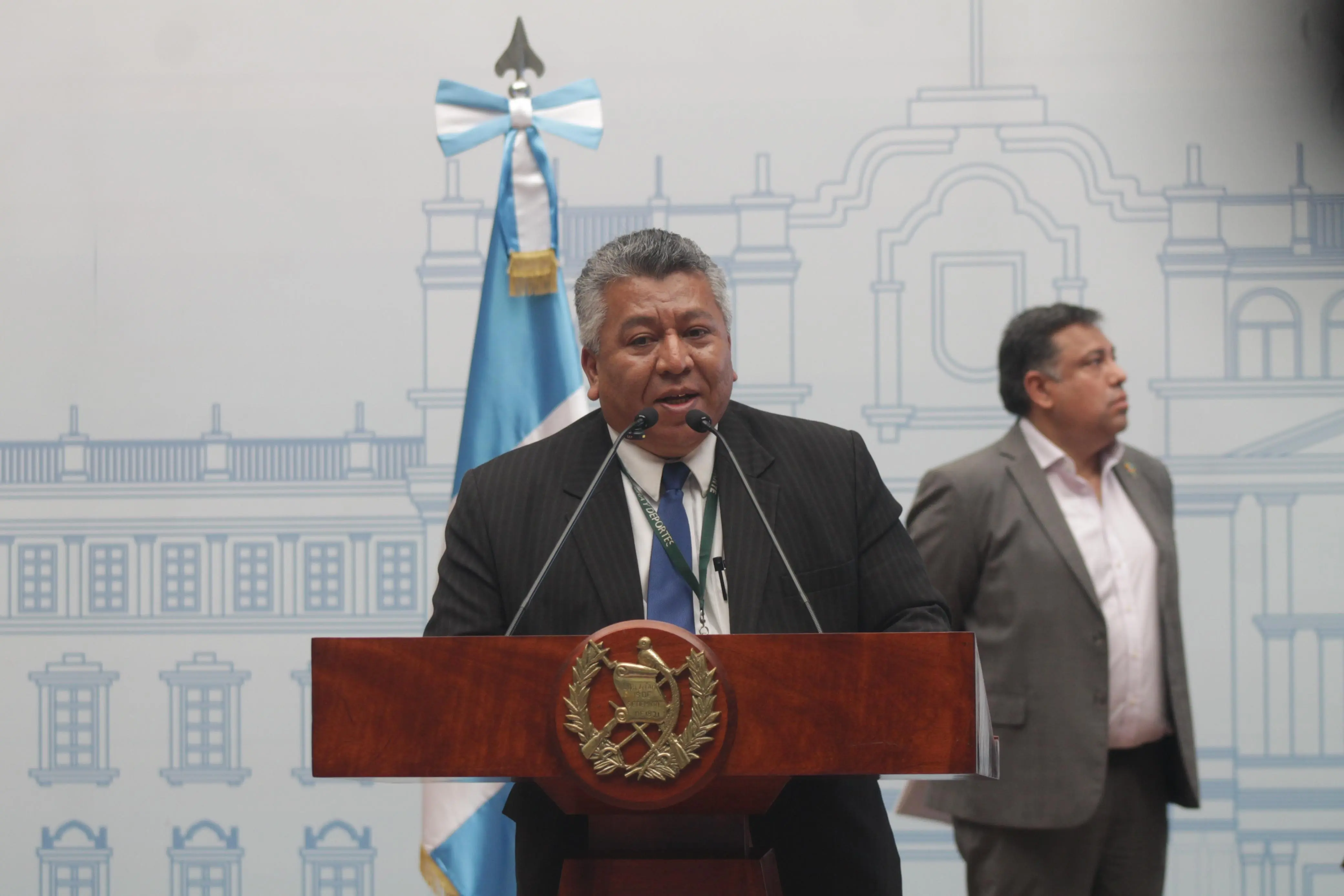 Auditor Jorge García explicó como opero Melvin Quijivix, a lo interno del INDE. Foto La Hora: José Orozco.