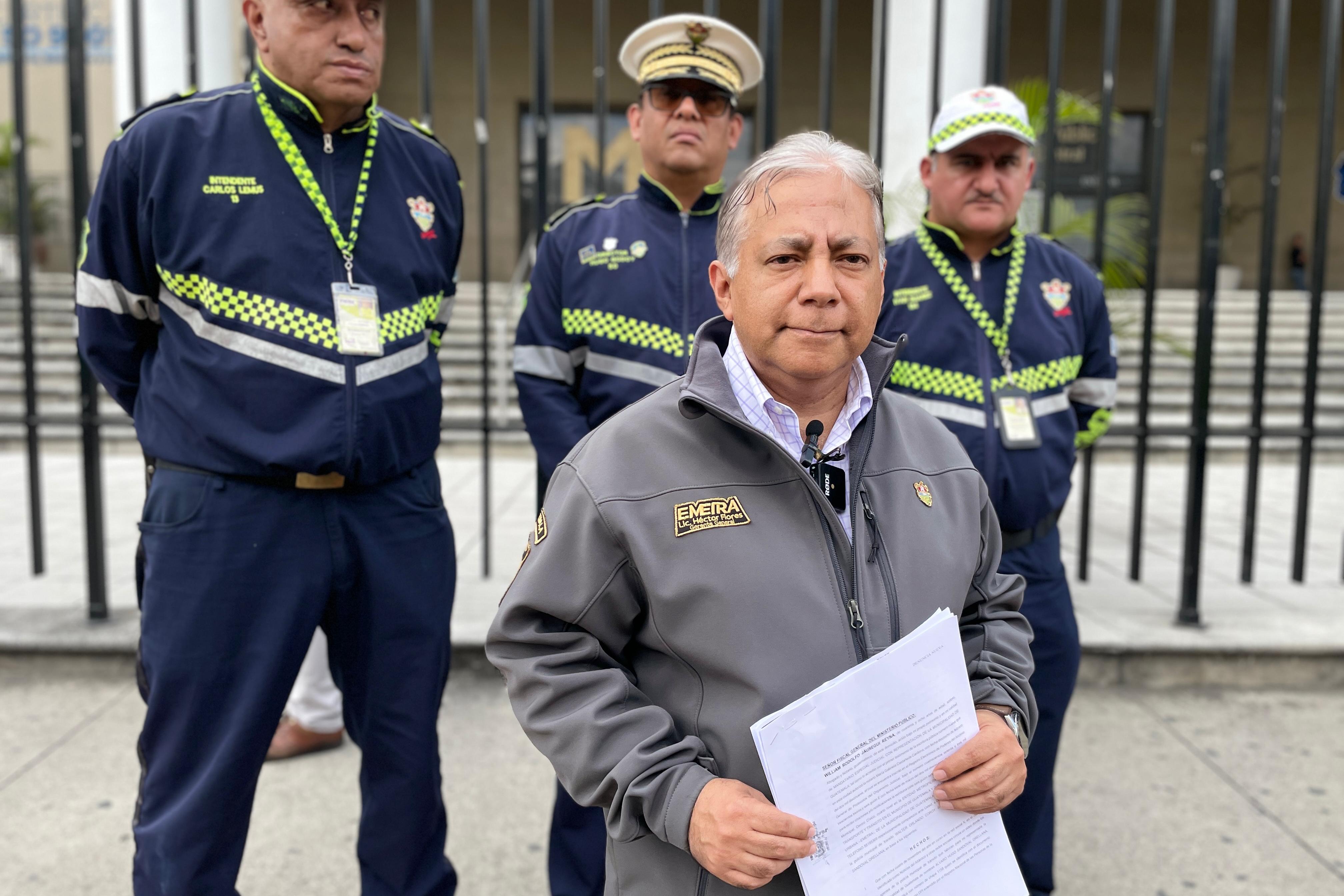 Héctor Flores gerente de Emetra