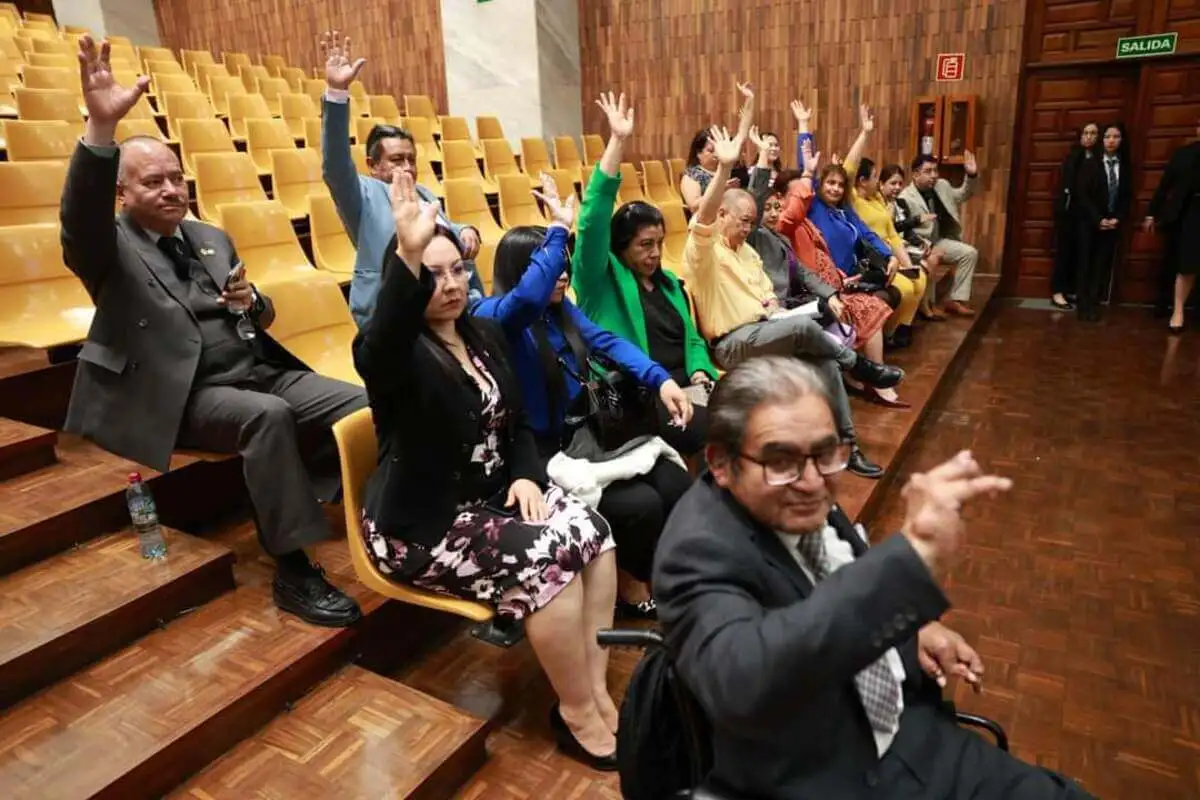 Solo 20 de 658 jueces acudieron a elegir representantes ante el CCJ. Foto La Hora: OJ