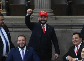 Sin visa pero hablando inglés: Diputado Héctor Aldana muestra apoyo a Trump. Foto La Hora: Fabricio Alonzo