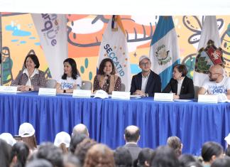 Vicepresidenta acudió al lanzamiento de la iniciativa ¡Volvamos al parque!. Foto La Hora: Vicepresidencia.