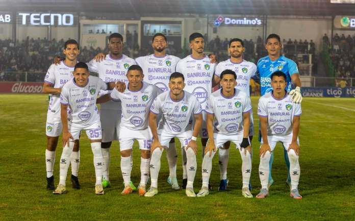 Comunicaciones recibe este miércoles a Cobán Imperial. Foto: Oficial Cremas