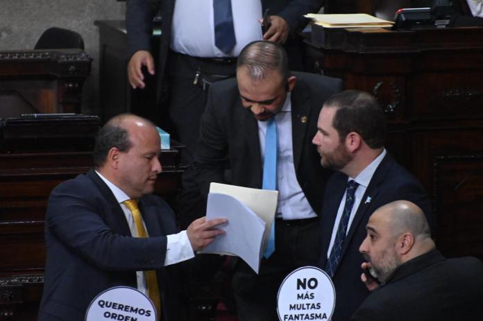 Congreso aprueba reformas a Ley de Tránsito. Foto: Fabricio Alonzo / La Hora