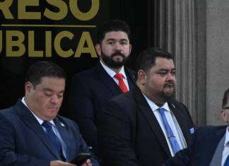 El diputado Héctor Aldana no consiguió apoyo para sus objeciones a la Ley de la Autoridad Designada del Sistema Portuario. Foto La Hora: Fabricio Alonzo