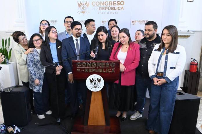 El bloque legislativo Semilla accionará penalmente contra el juez Fredy Orellana. Foto La Hora: Fabricio Alonzo