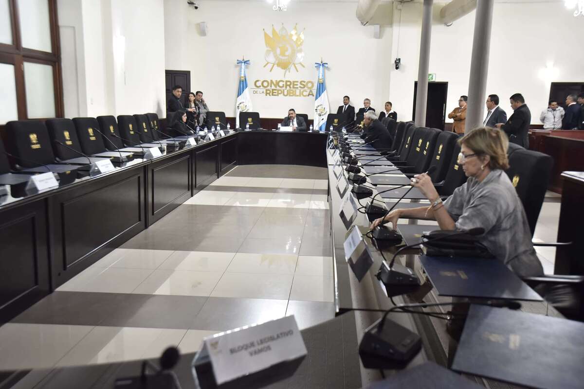 A pesar de que varios jefes de bloque pidieron citar a autoriades de EPQ por la iniciativa de dragados, no acudieron a la instancia de jefes de bloque. Foto: La Hora