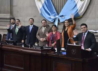 La junta directiva del Congreso se congratula con la aprobación de la Ley de Competencia. Foto: Organismo Legislativo