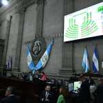 Los diputados esperaron varias horas para aprobar la Ley de Infraestructura Vial. Foto La Hora: Fabricio Alonzo
