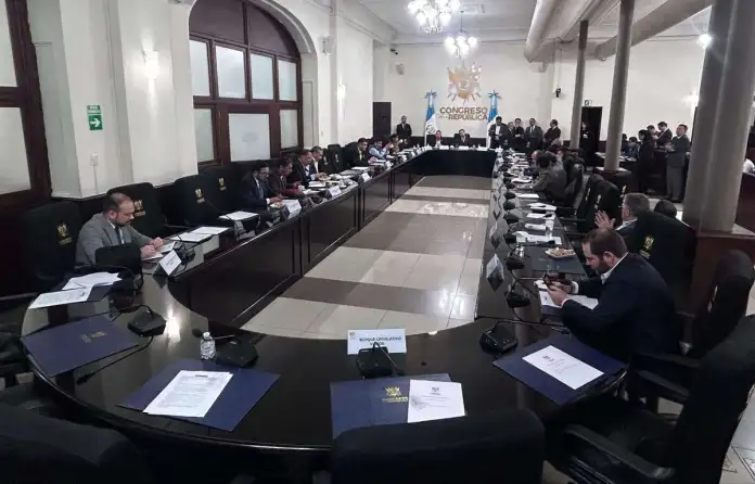 Los jefes de bloque acuerdan conocer varias iniciativas de ley para la plenaria de este 12 de noviembre. Foto La Hora: Daniel Ramírez