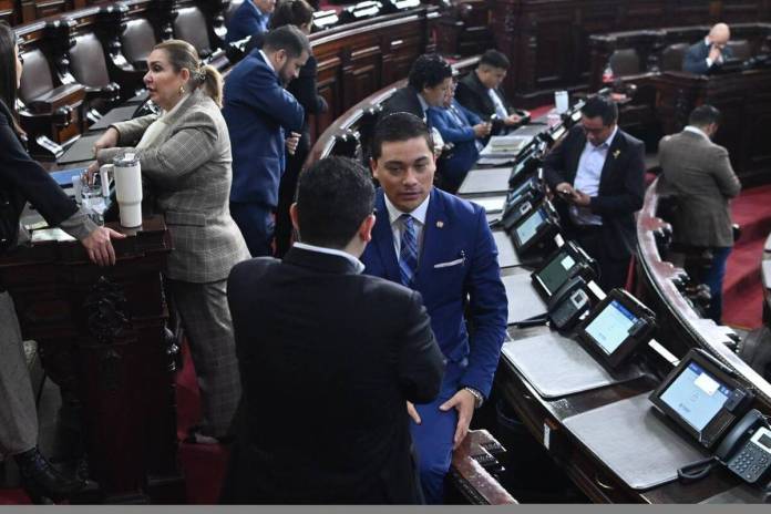 La bancada oficial tendrá que maniobrar para aprobar el presupuesto general en la última semana del Congreso. Foto La Hora: Fabricio Alonzo