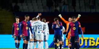 Los jugadores del FC Barcelona tras el partido de la jornada 17 de LaLiga que FC Barcelona y CD Leganés disputaron este domingo en el estadio Lluís Companys, en Barcelona Foto La Hora: EFE