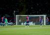 Los jugadores del FC Barcelona durante el partido de la jornada 18 de LaLiga entre el FC Barcelona y el Atlético de Madrid, este sábado en el estadio olímpico Lluis Companys. Foto La Hora: EFE