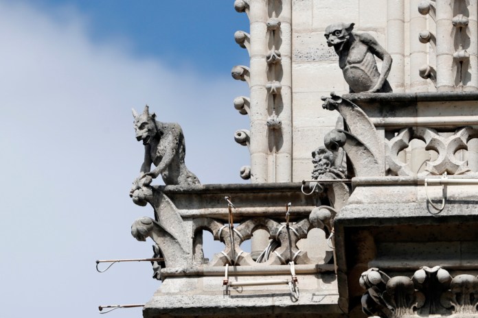 Gárgolas preservadas de la catedral de Notre-Dame de París el 17 de abril de 2019 en París Foto La Hora: AP