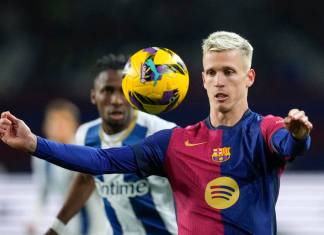 Dani Olmo podría ser inscrito con el FC Barcelona