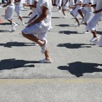 Reclusos realizan ejercicios como parte de la política de reinserción denominada Plan Cero Ocio en el centro penitenciario La Esperanza, en San Salvador (El Salvador). EFE/ Rodrigo Sura