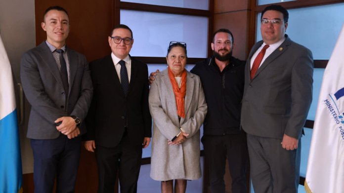 Juan Luis Pantaleón, Ángel Pineda, Consuelo Porras y Ryan Matta. Foto MP / La Hora