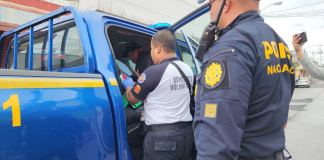 Dos ataques armados dejaron a tres personas heridas y tres detenidos. Foto La Hora: Bomberos Voluntarios