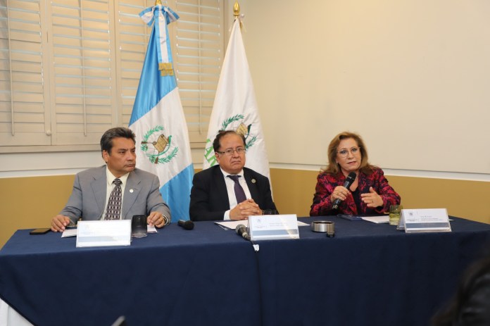 El Ministerio de Ambiente y Recursos Naturales, en conferencia de prensa, informó sobre los temas tratados en Azerbaiyán, en la COP 29, durante noviembre.