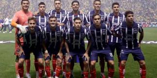 Fotografía oficial de grupo del equipo Monterrey durante el juego de ida por la final del torneo Apertura 2024 de la Liga MX en la ciudad de Puebla (México). Foto La Hora: EFE