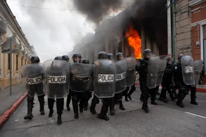 Quema en el Congreso