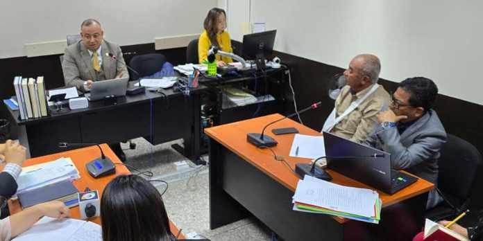 Luis Alegría deberá pagar por cada molinete en mal estado. Foto La Hora: Sergio Osegueda