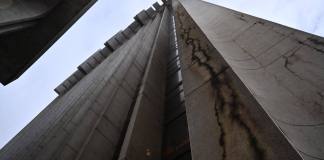 Torre de Tribunales está por arribar a 50 años de existencia. Foto La Hora: Fabricio Alonzo