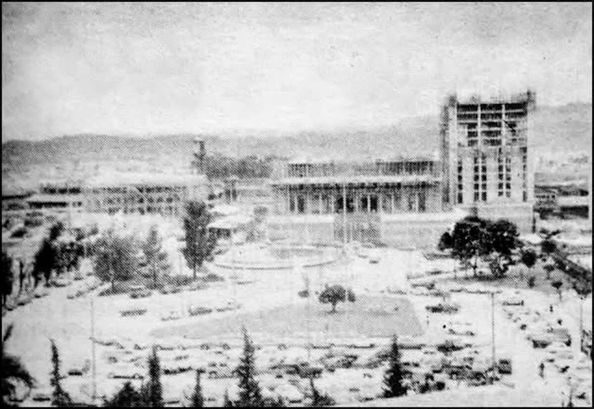 La construcción de la CSJ y Torre de Tribunales tardó 6 años entre 1969 y 1975. Foto La Hora: FB/Historia de Guatemala en Fotografías