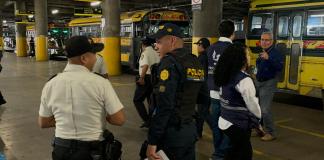 Personal de la PDH en conjunto a agentes de la PNC han realizado operativos para velar por la seguridad de los usuarios de buses extraurbanos