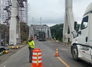 Acuerdo entre CIV y constructores prevé agilizar construcciones de carreteras y puentes. Foto La Hora: Provial