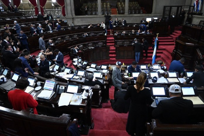 Las bancadas en el Congreso deben acordar una agenda a trabajar en 2025. Foto La Hora: Fabricio Alonzo