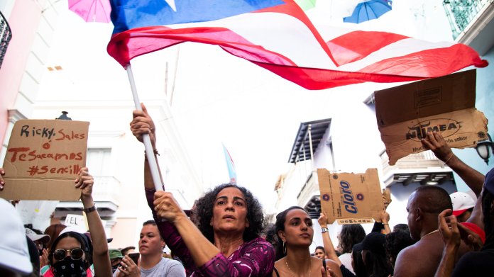 Diversas organizaciones políticas y sociales de Puerto Rico convocaron a una manifestación contra la política migratoria de Donald Trump.