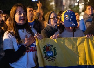 Venezolanos en manifestación en Guatemala