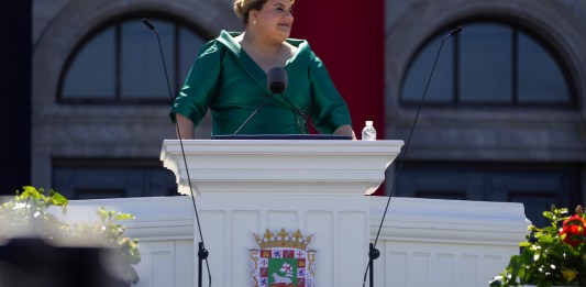 La gobernadora de Puerto Rico, Jenniffer González, pide ayuda a EE. UU. ante "liberación" de Puerto Rico declarado por Nicolás Maduro.