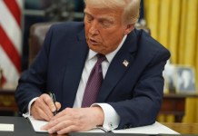 Lo que debe saber acerca del fallo que bloquea la orden de Trump sobre la ciudadanía por nacimiento Foto La Hora: AP