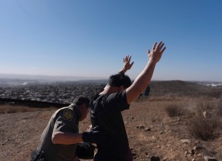 Las detenciones de migrantes han aumentado en los primeros días de gobierno de Trump. Foto La Hora: Archivo AP Foto/Gregory Bull