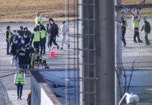 Rápida y esposados: así describen migrantes su deportación a Guatemala en avión militar desde EEUU El gobierno de EE.UU. a militares para aumentar rápidamente la capacidad de deportación, las cuales han tomado por sorpresa a guatemaltecos que han sido retornados.