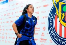 Ana Lucía Martinez, delantera de las Rayadas de Monterrey, le dio la victoria a su equipo frente a las Chivas del Guadalajara en el estadio Akron. Foto La Hora: X de Rayadas.