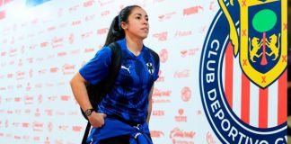 Ana Lucía Martinez, delantera de las Rayadas de Monterrey, le dio la victoria a su equipo frente a las Chivas del Guadalajara en el estadio Akron. Foto La Hora: X de Rayadas.