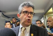 El ministro de Salud, Joaquín Barnoya, comentó que por el virus metapneumovirus no se ha emitido una alerta mundial. Foto: La Hora