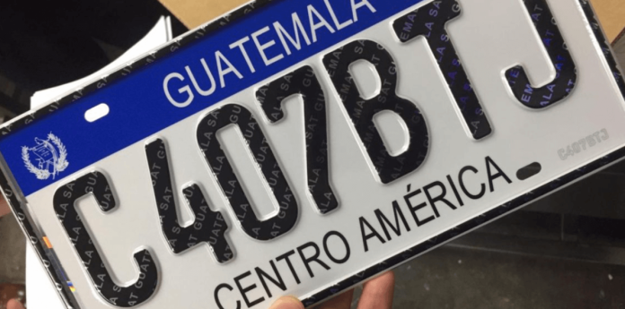 ¿Qué sucedió con las placas metálicas de circulación que la SAT había gestionado en 2024?