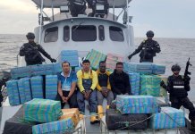 La Marina Nacional incautó 4,3 toneladas de cocaína en agua del Pacífico de El Salvador con un valor de más de 100 millones de dólares. Foto La Hora: X Oficial de Nayib Bukele.