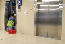 Trabajos de instalación de ascensores y escaleras eléctricas finalizaron en aeropuerto La Aurora. Foto La Hora: DGAC