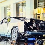 La causa de la explosión del vehículo de Tesla en el Hotel Trump fue causado por un veterano de guerra.