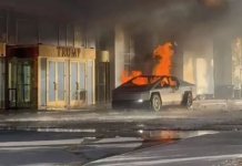 Explosión de Cybertruck frente a Trump Hotel. Foto: RRSS