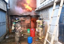 Ocho familias damnificadas por un incendio en asentamiento «19 de mayo», en la zona 6 capitalina Incendio en un asentamiento de la zona 6 deja a 8 familias afectadas.