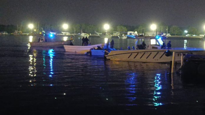 Unidades de la Marina de la Defensa Nacional han interceptado una embarcación la cual transportaba posibles ilícitos en aguas del océano pacífico